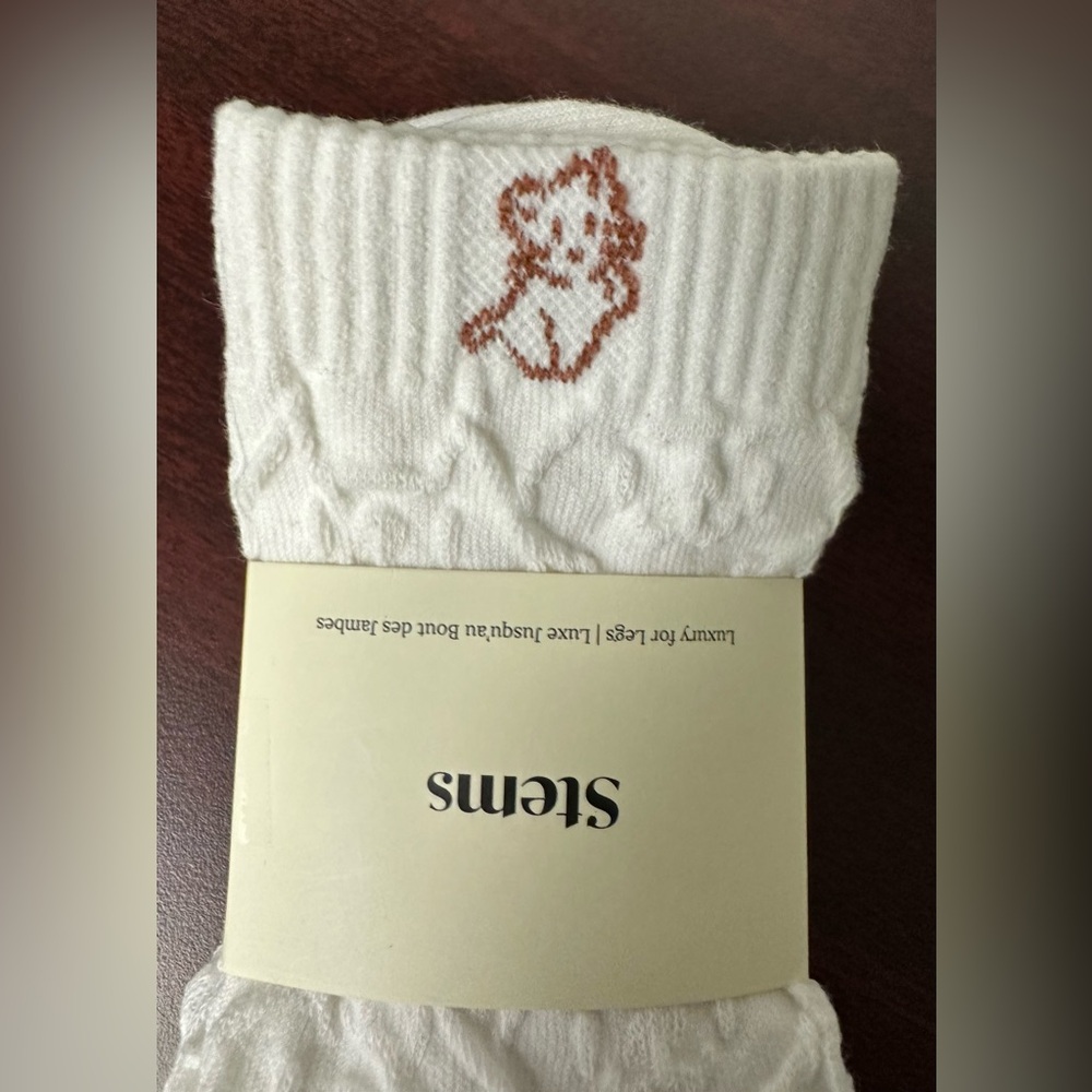 NWOT Stem White Women's Socks Set with small kitten and bear - Picture 6 of 6